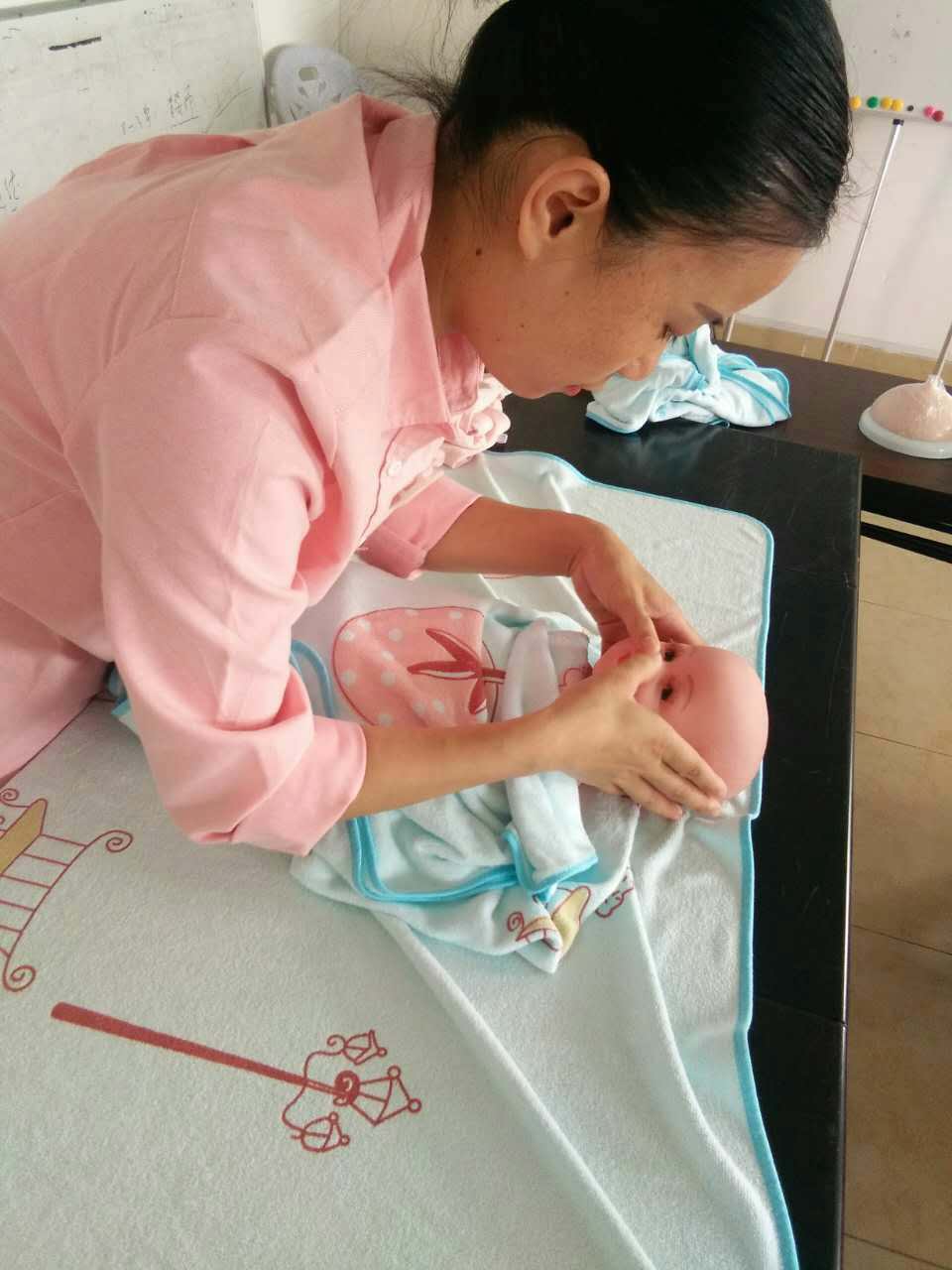 重大利好!孔雀河住家家政员免费培训开班了!